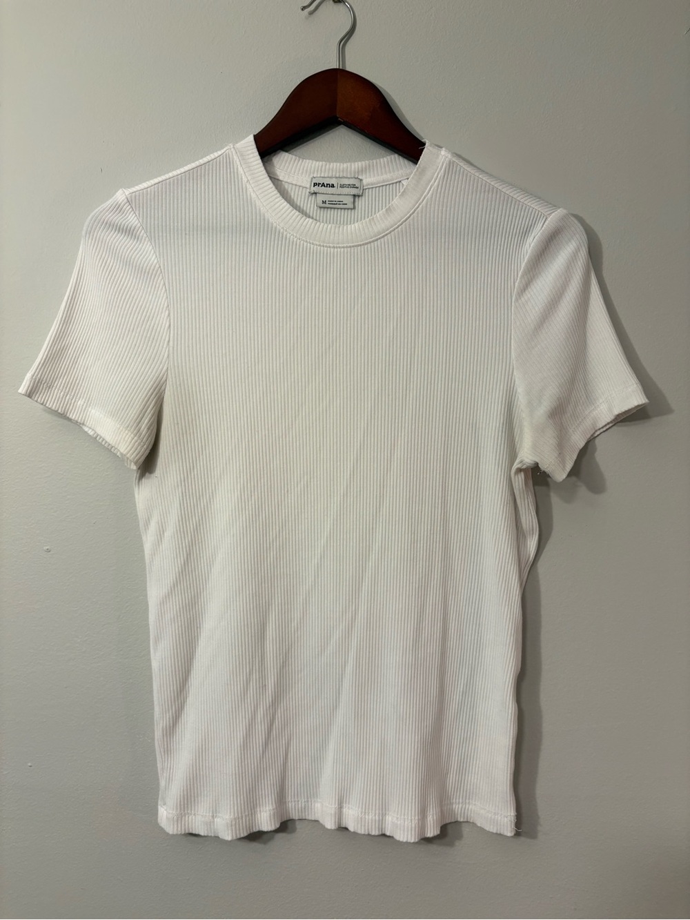 prAna Ribbed Crew Tee — White — Size M 🤍